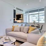 The Cosmopolitan Serene Living In A One Bedroom