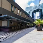 The Cosmopolitan Serene Living In A One Bedroom