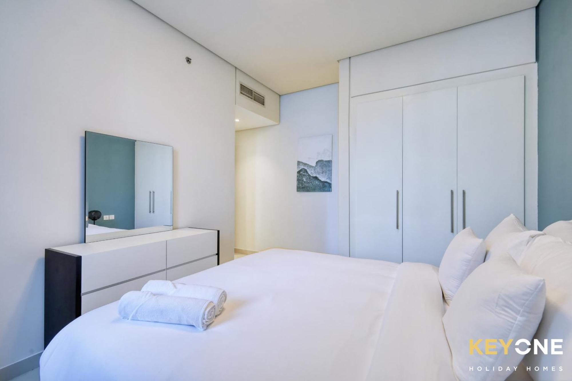 Apartment The Cosmopolitan Serene Living In A One Bedroom *